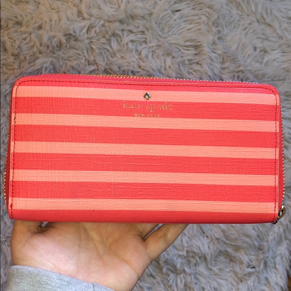 Kate Spade zip-around continental leather wallet